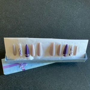 Custom Designed Press-on Nails